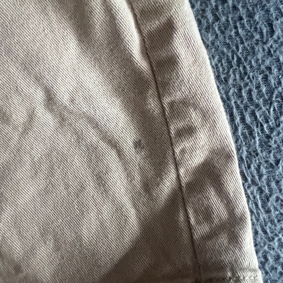 Jcrew 7” inseam shorts style# L0923. 33” waist - Picture 3 of 3